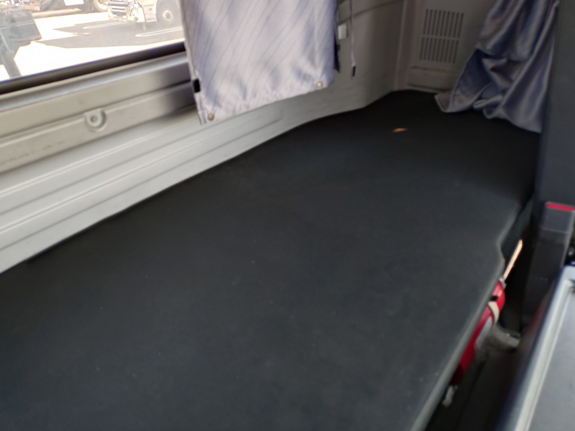 いすゞ　2デフトラクタ