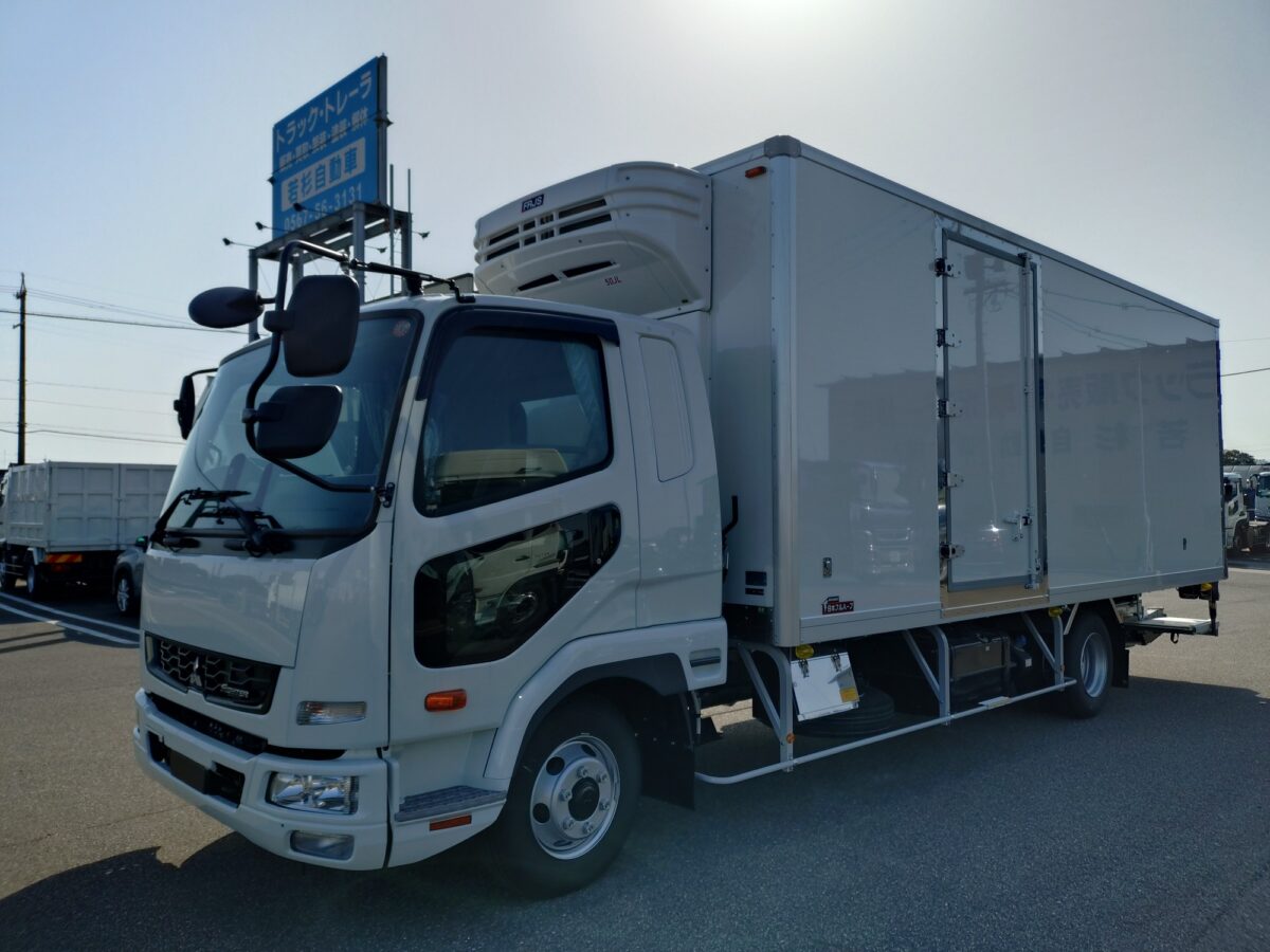 三菱　冷凍冷蔵バン