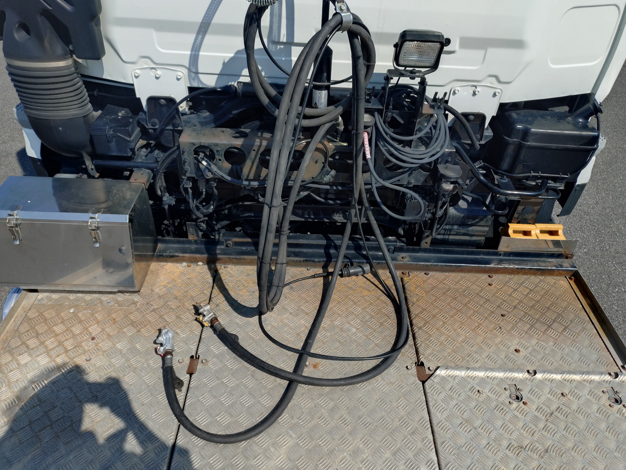 UD　シングルトラクタ