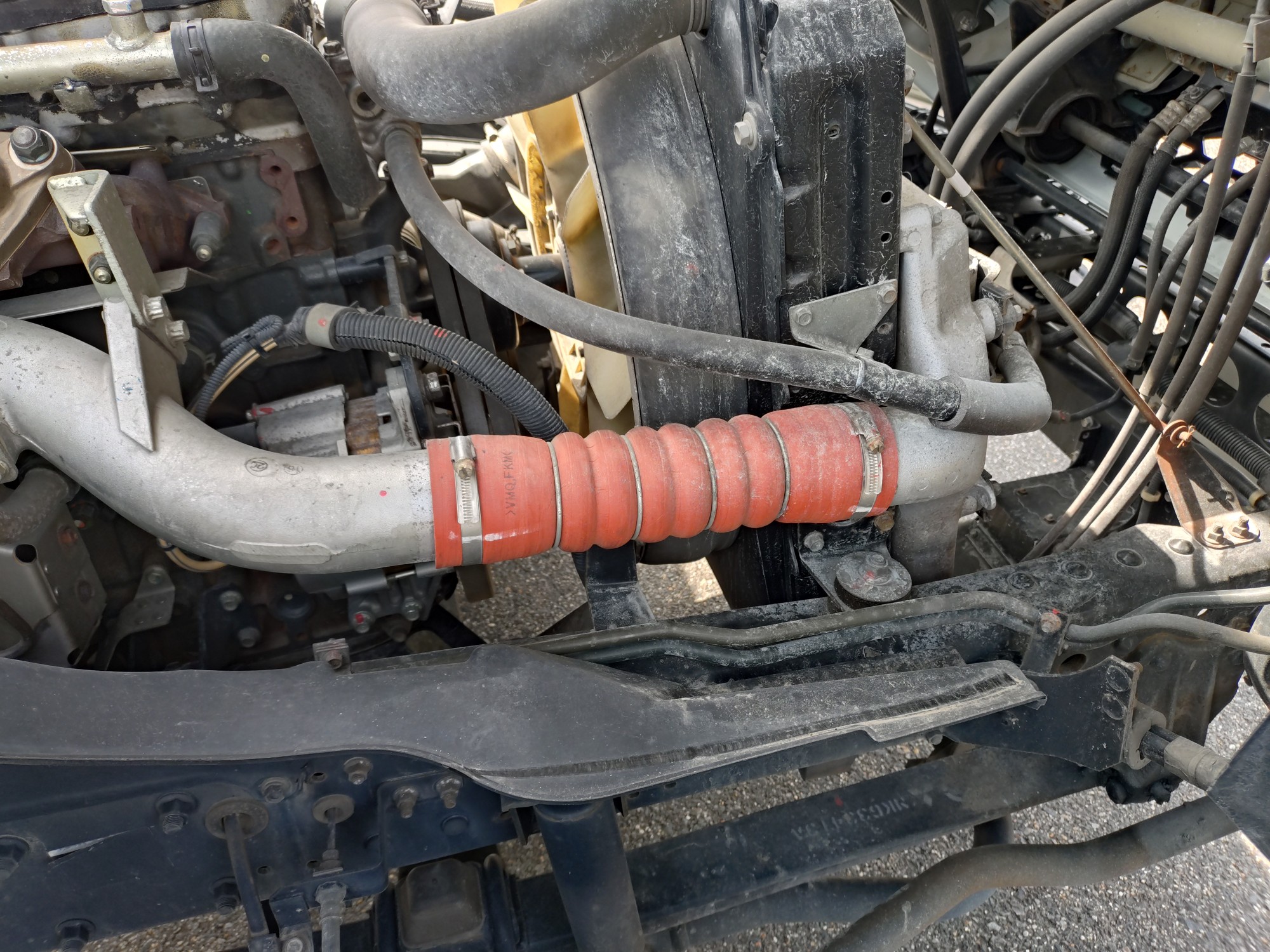 三菱　ウィング