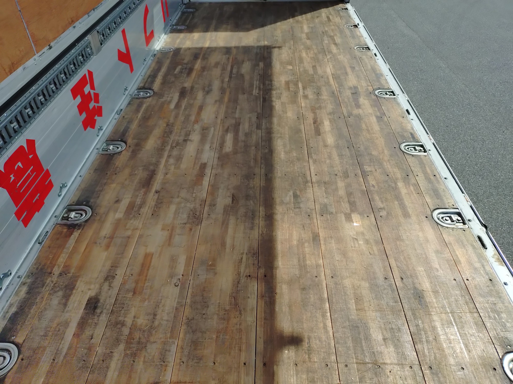 三菱　ウィング