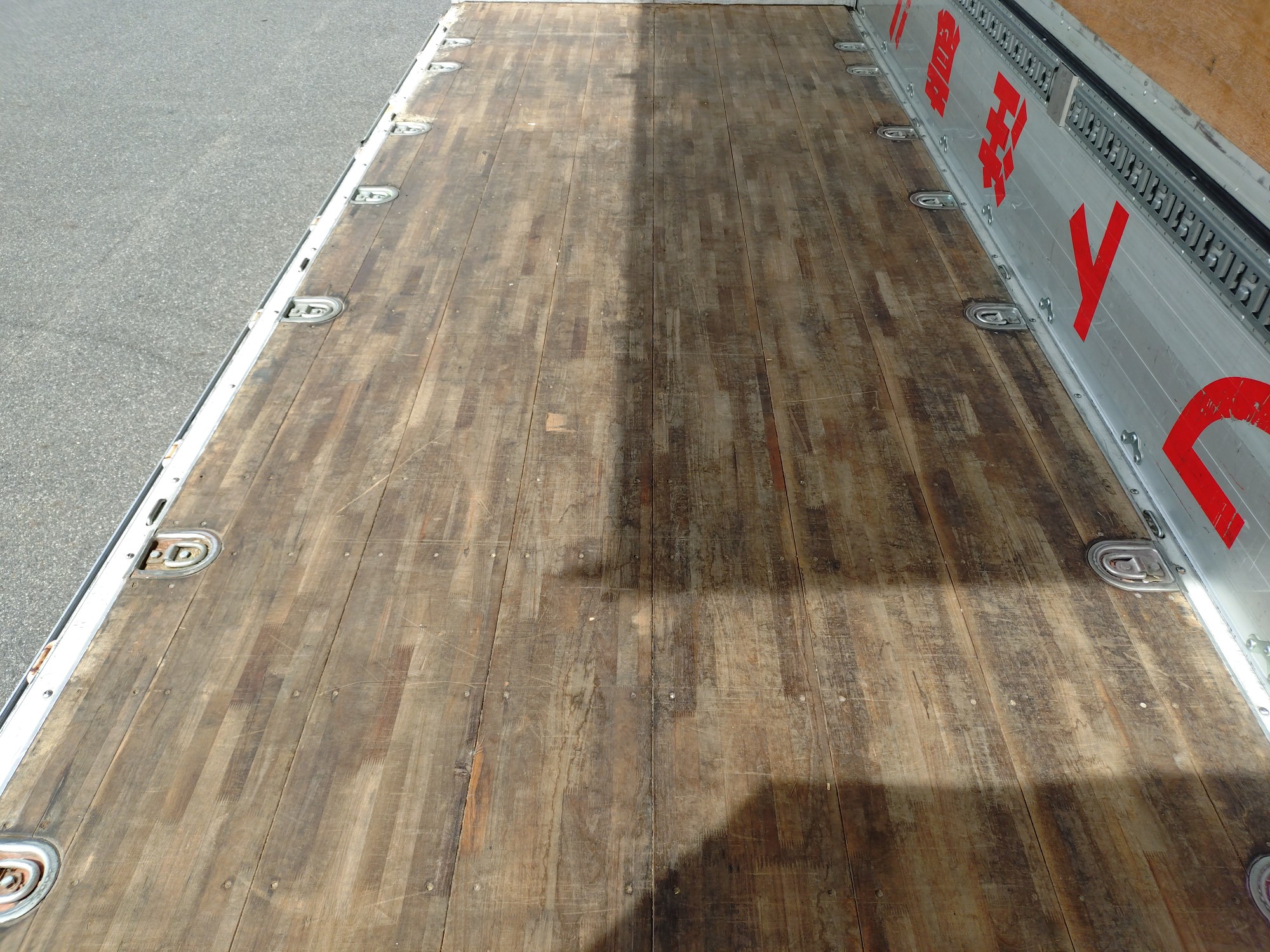 三菱　ウィング