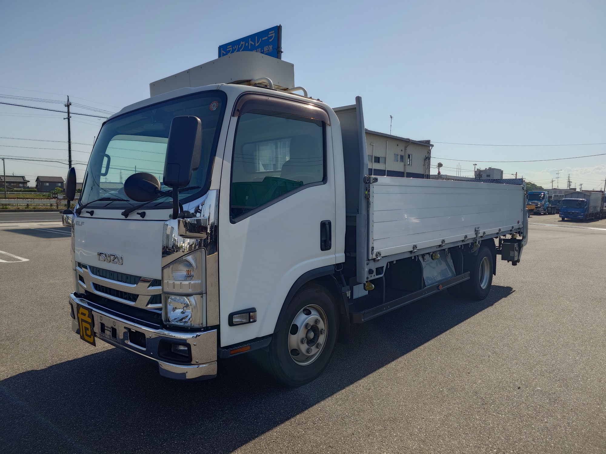 いすゞ　平ボデ