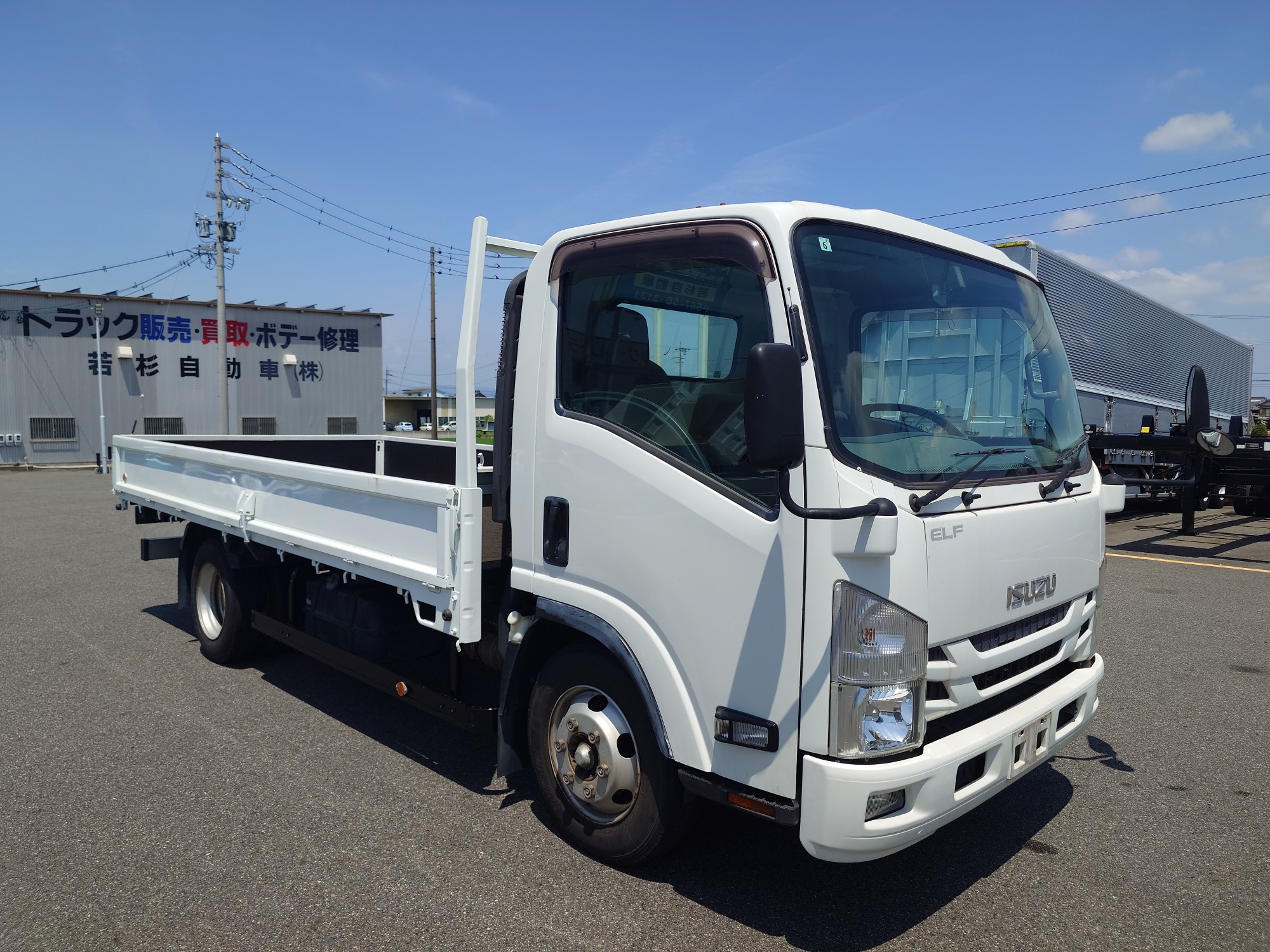 いすゞ　平ボデー