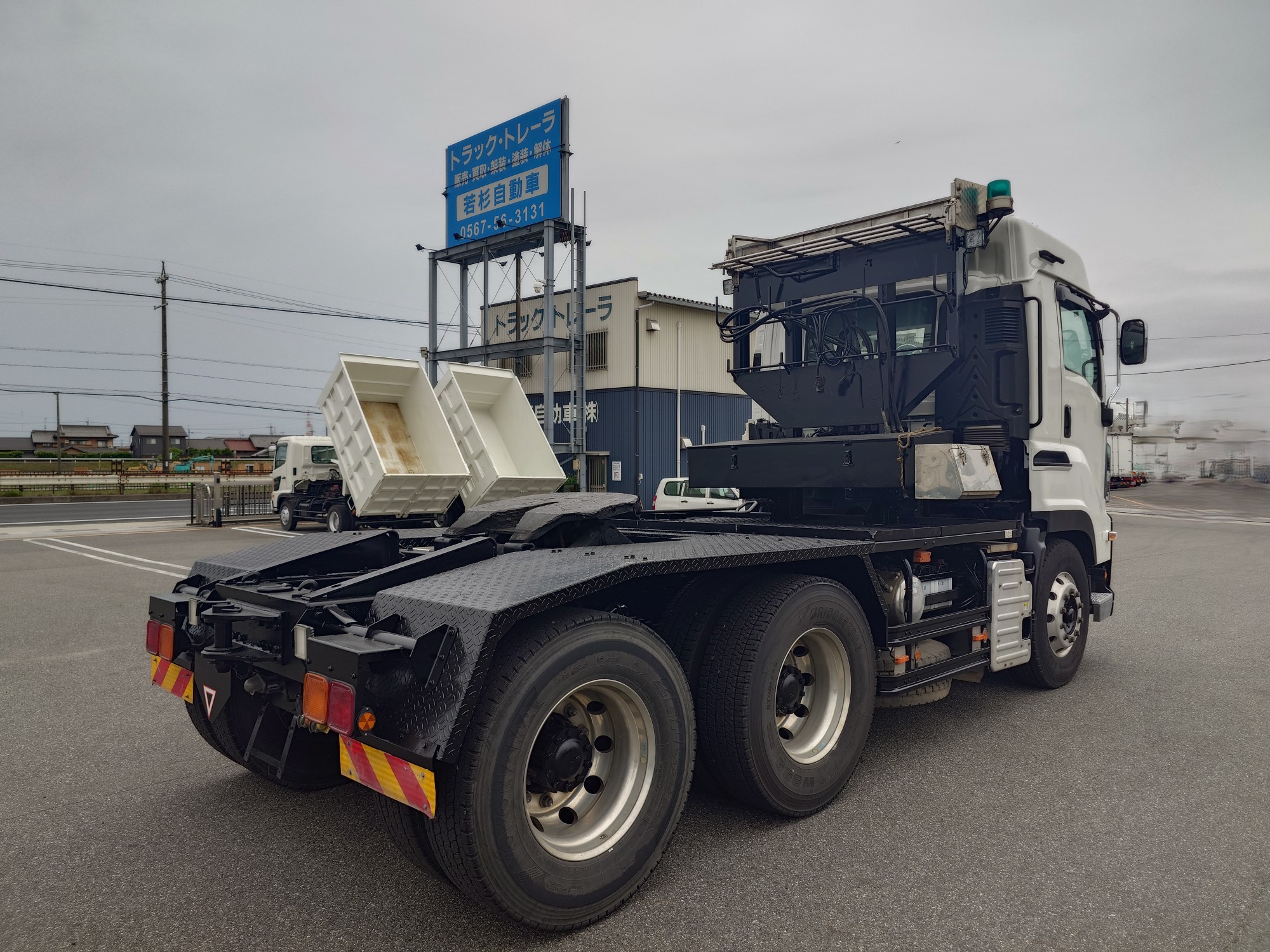 いすゞ　トラクタ