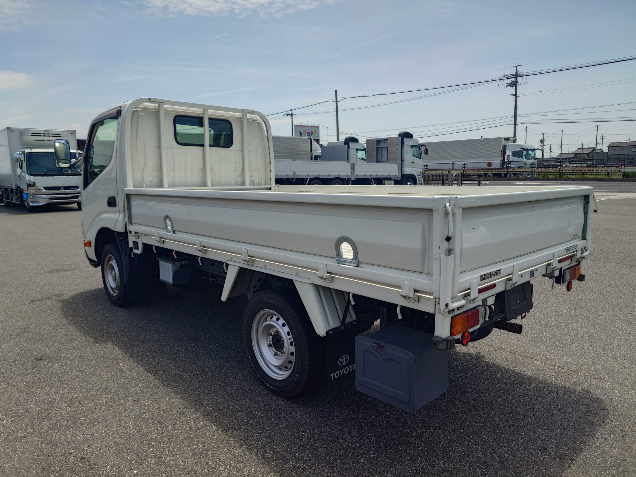 トヨタ　平ボデー