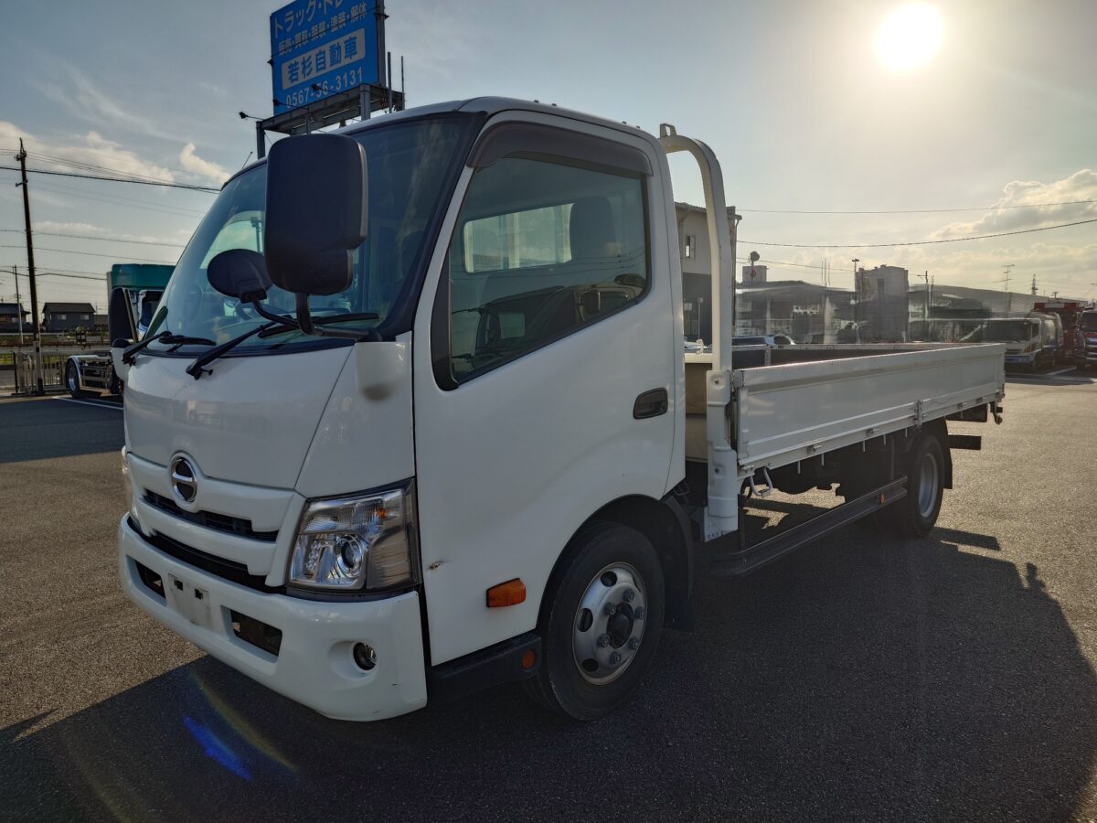 日野　平ボディ
