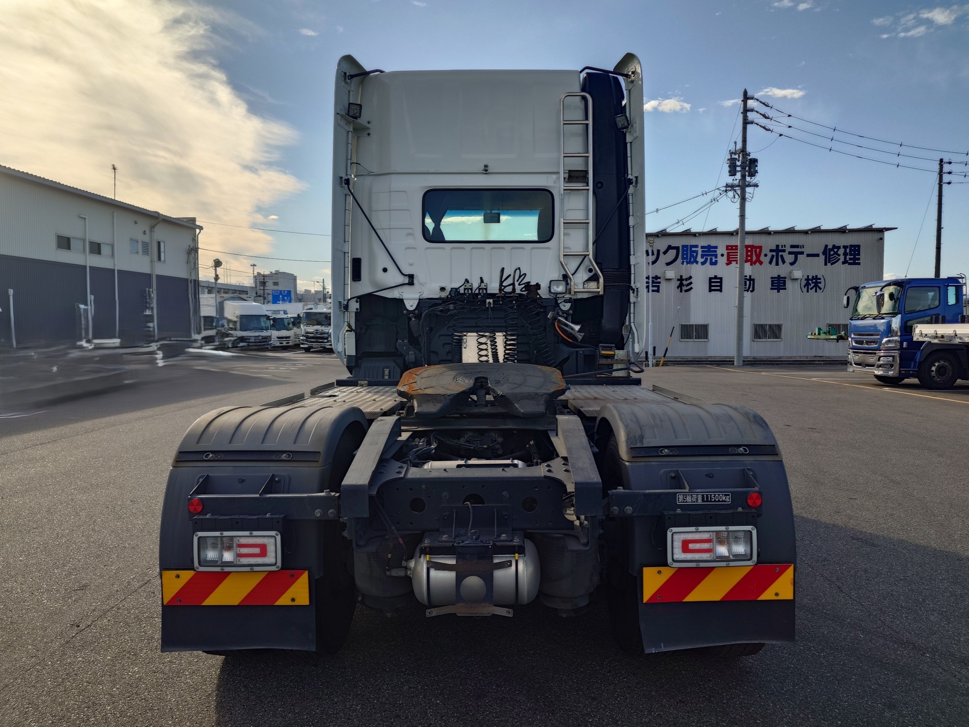 日野　トラクタ